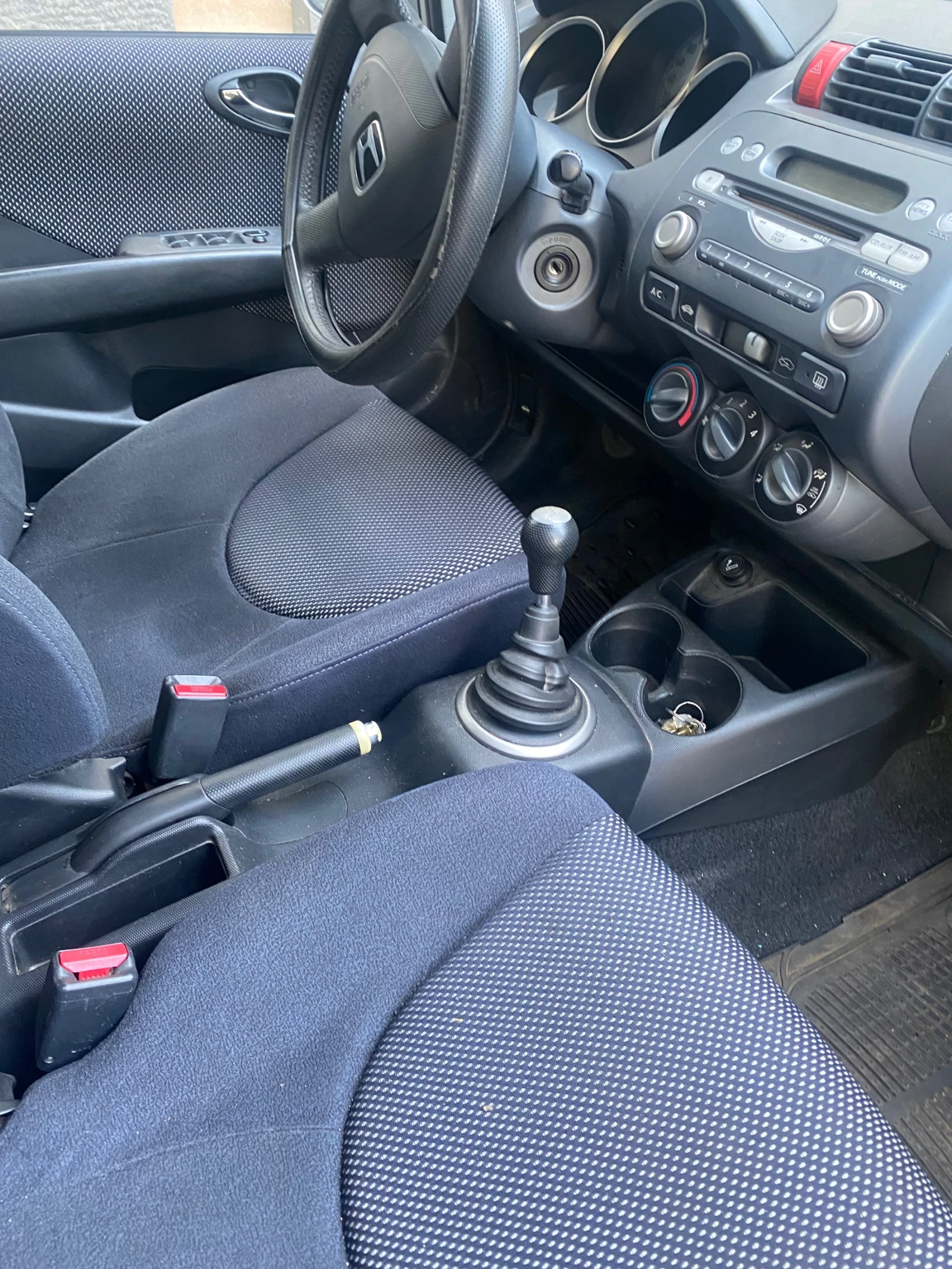 Honda Jazz, снимка 7 - Автомобили и джипове - 54363177