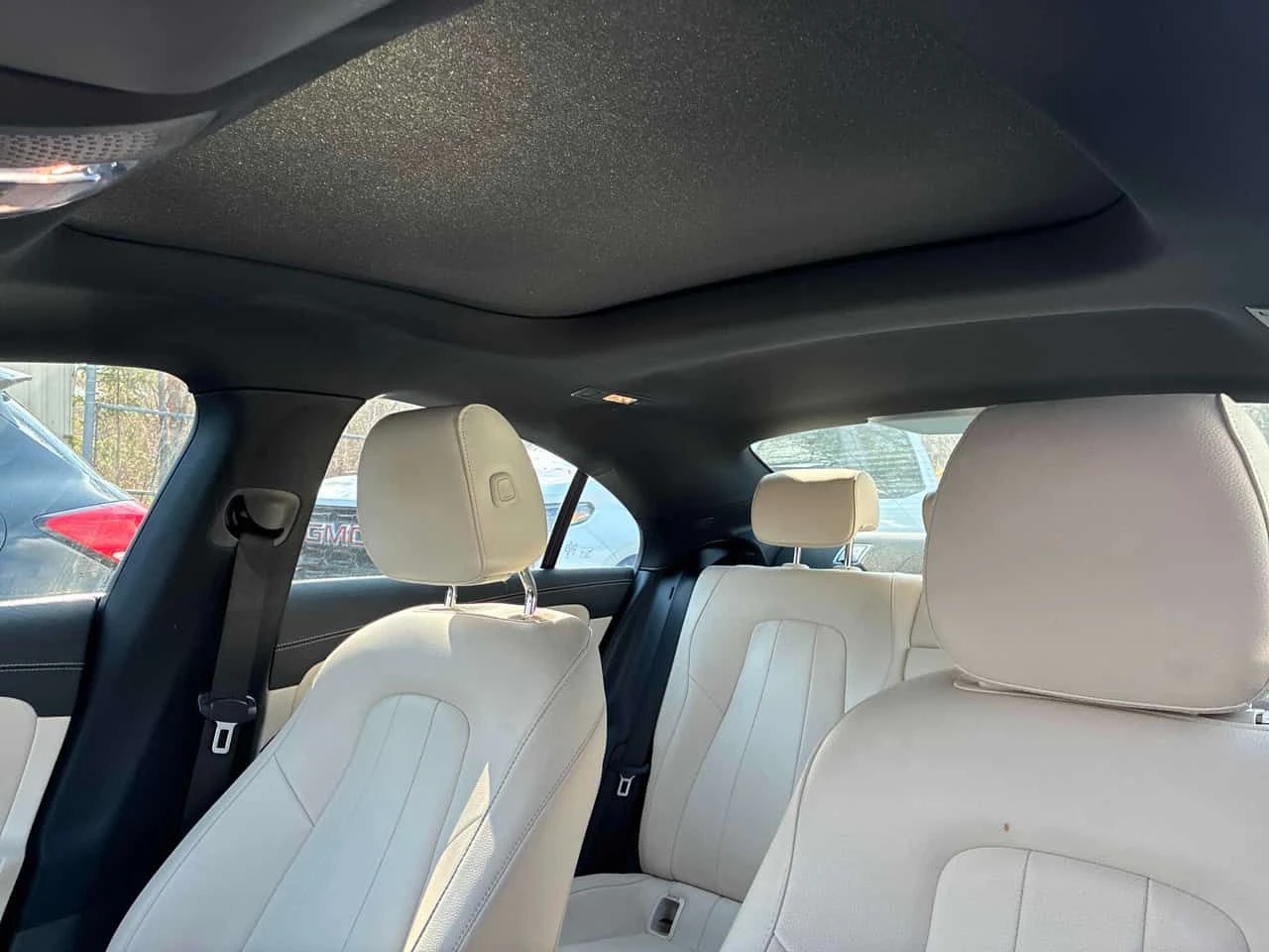Mercedes-Benz CLA 250 | DISTRONIC| 360| PANO| ПОДГРЕВИ| КЛИП| CARFAX, снимка 10 - Автомобили и джипове - 54423907