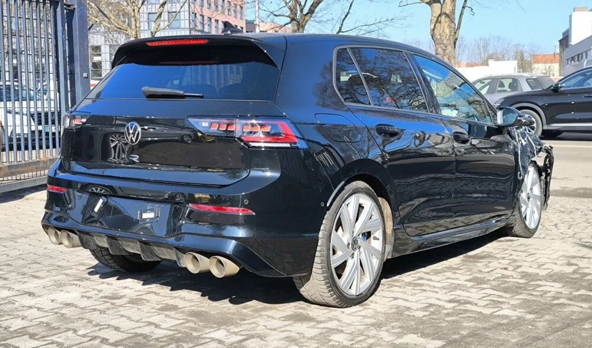 VW Golf R 8.5 AKRAPOVIC 18000KM | Mobile.bg � ����������� 3