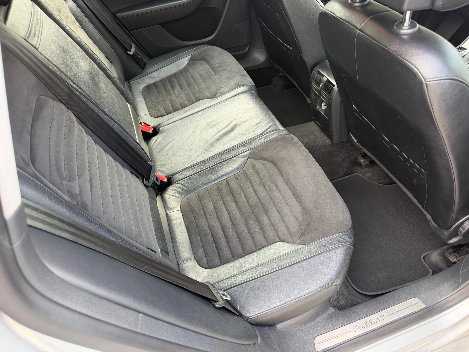 VW Passat 2.0TDI 140kc HIGH LINE ITAY AUTOMATIC, снимка 13 - Автомобили и джипове - 54946177