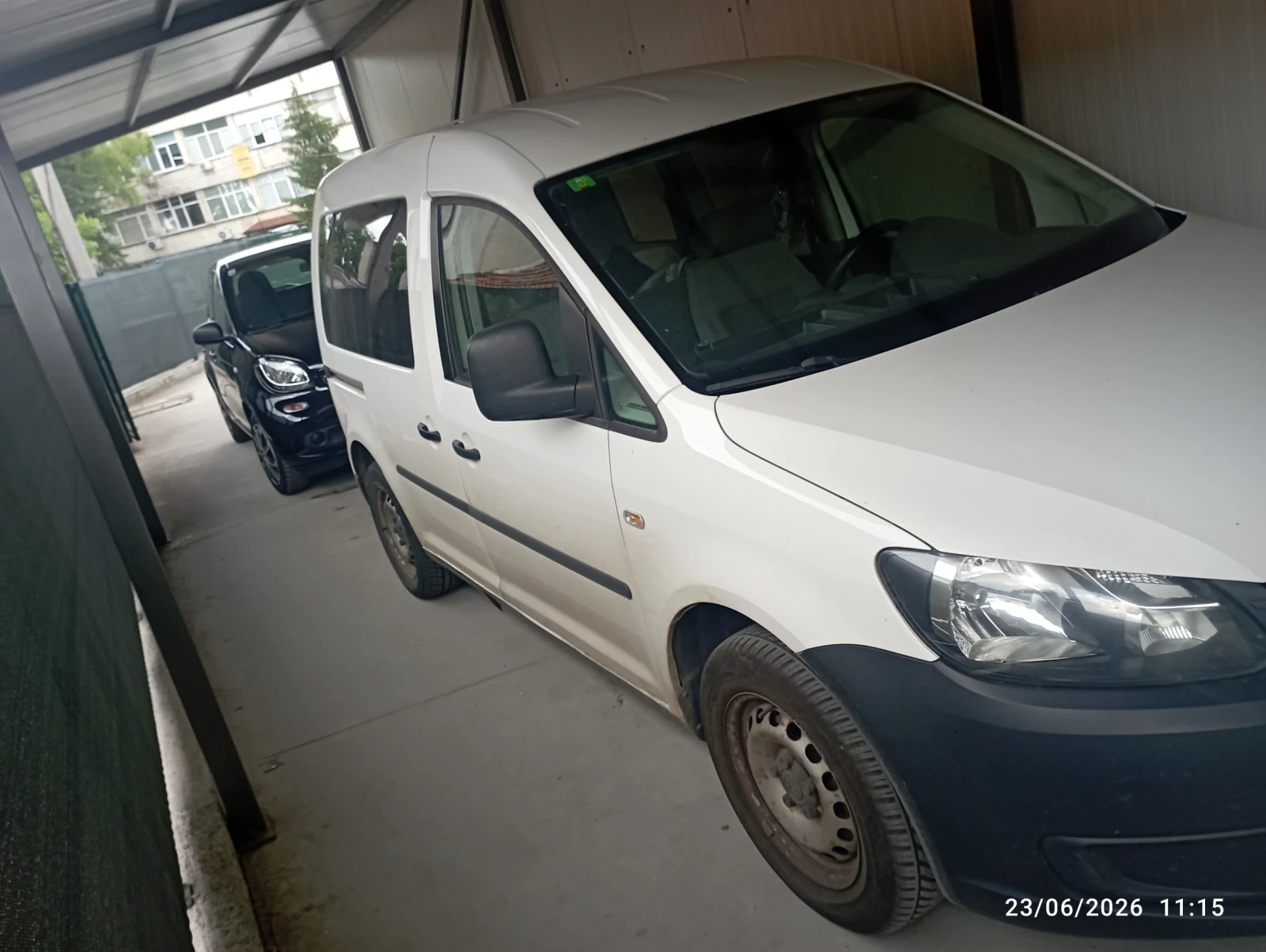 VW Caddy, снимка 2 - Автомобили и джипове - 55007692