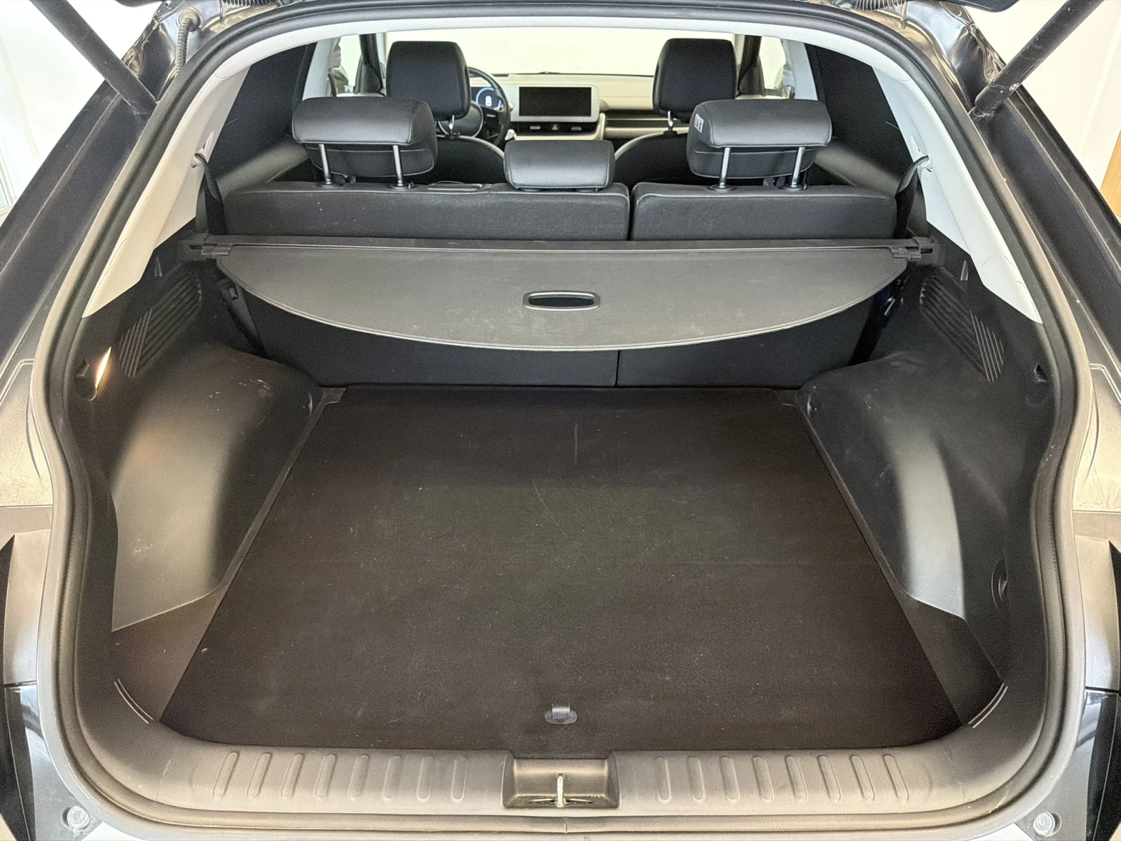 Hyundai Ioniq 5 SPECIAL EDITION 73kWh AWD, снимка 16 - Автомобили и джипове - 55034737