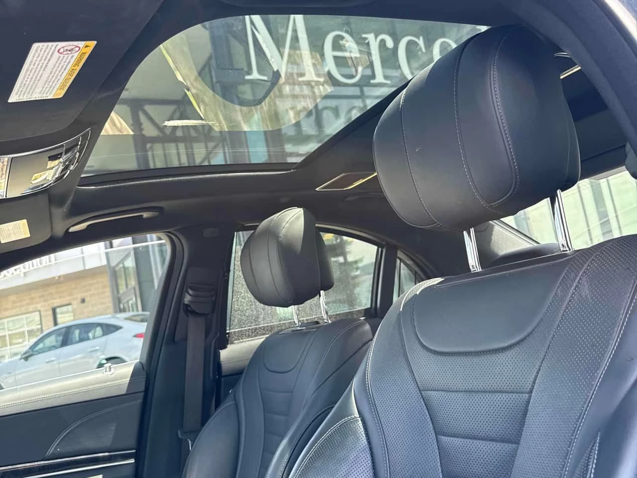 Mercedes-Benz S 560 BURMESTER/ОБДУХВАНЕ/ПАНОРАМА/360/HUD, снимка 11 - Автомобили и джипове - 55074981