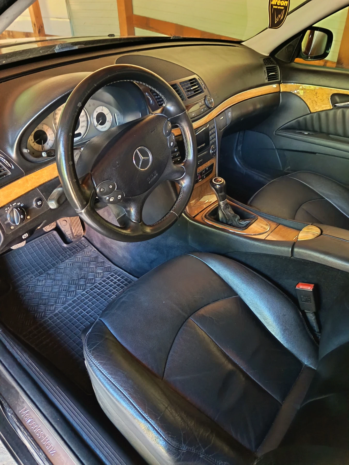 Mercedes-Benz 220 211.008, снимка 9 - Автомобили и джипове - 55600869