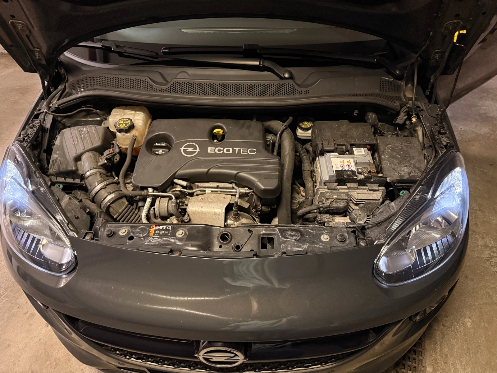 Opel Adam 1.0 Turbo Ecotec, снимка 17 - Автомобили и джипове - 55943593