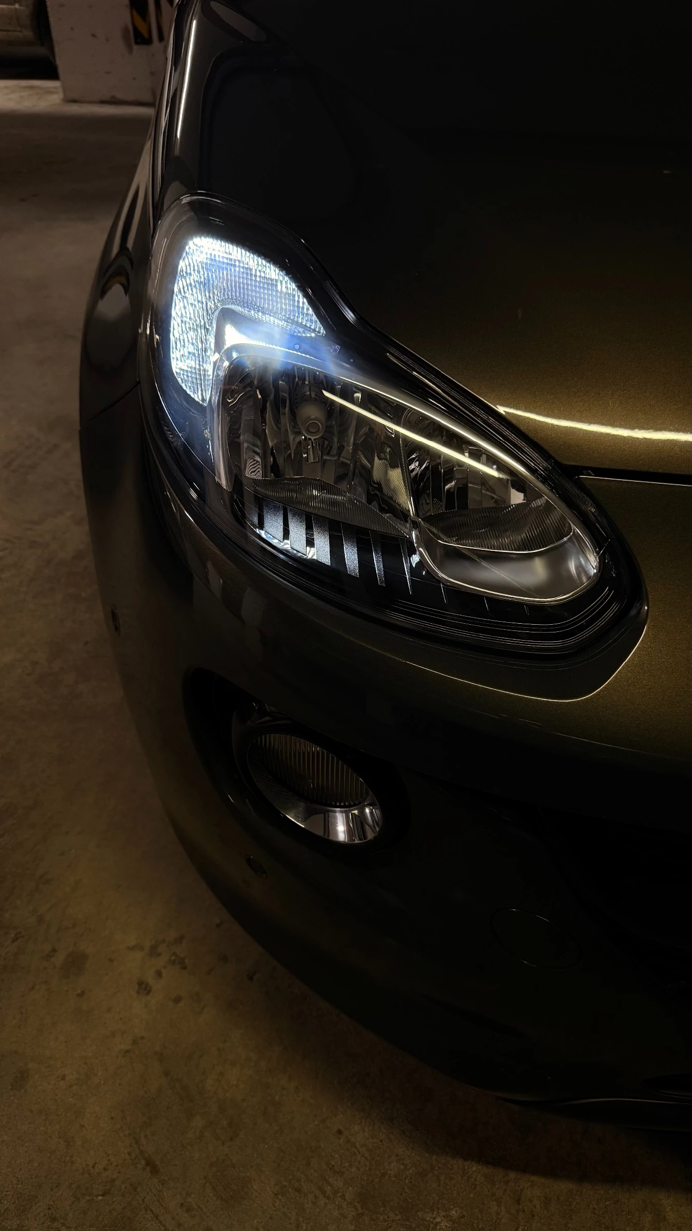 Opel Adam 1.0 Turbo Ecotec, снимка 13 - Автомобили и джипове - 55943593