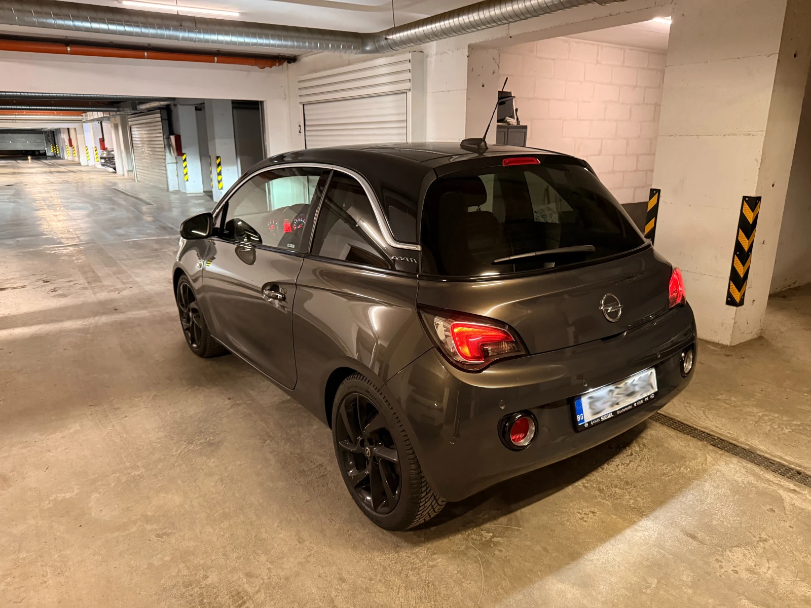 Opel Adam 1.0 Turbo Ecotec, снимка 4 - Автомобили и джипове - 55943593
