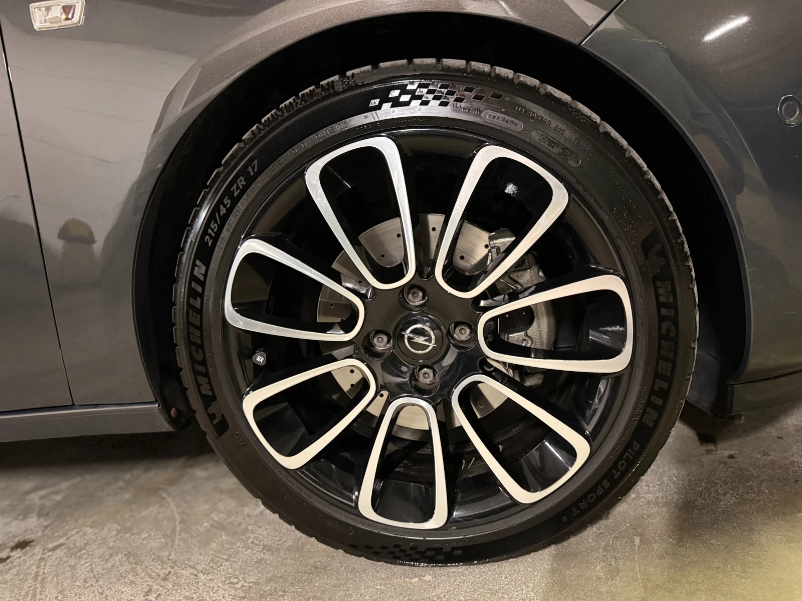 Opel Adam 1.0 Turbo Ecotec, снимка 14 - Автомобили и джипове - 55943593