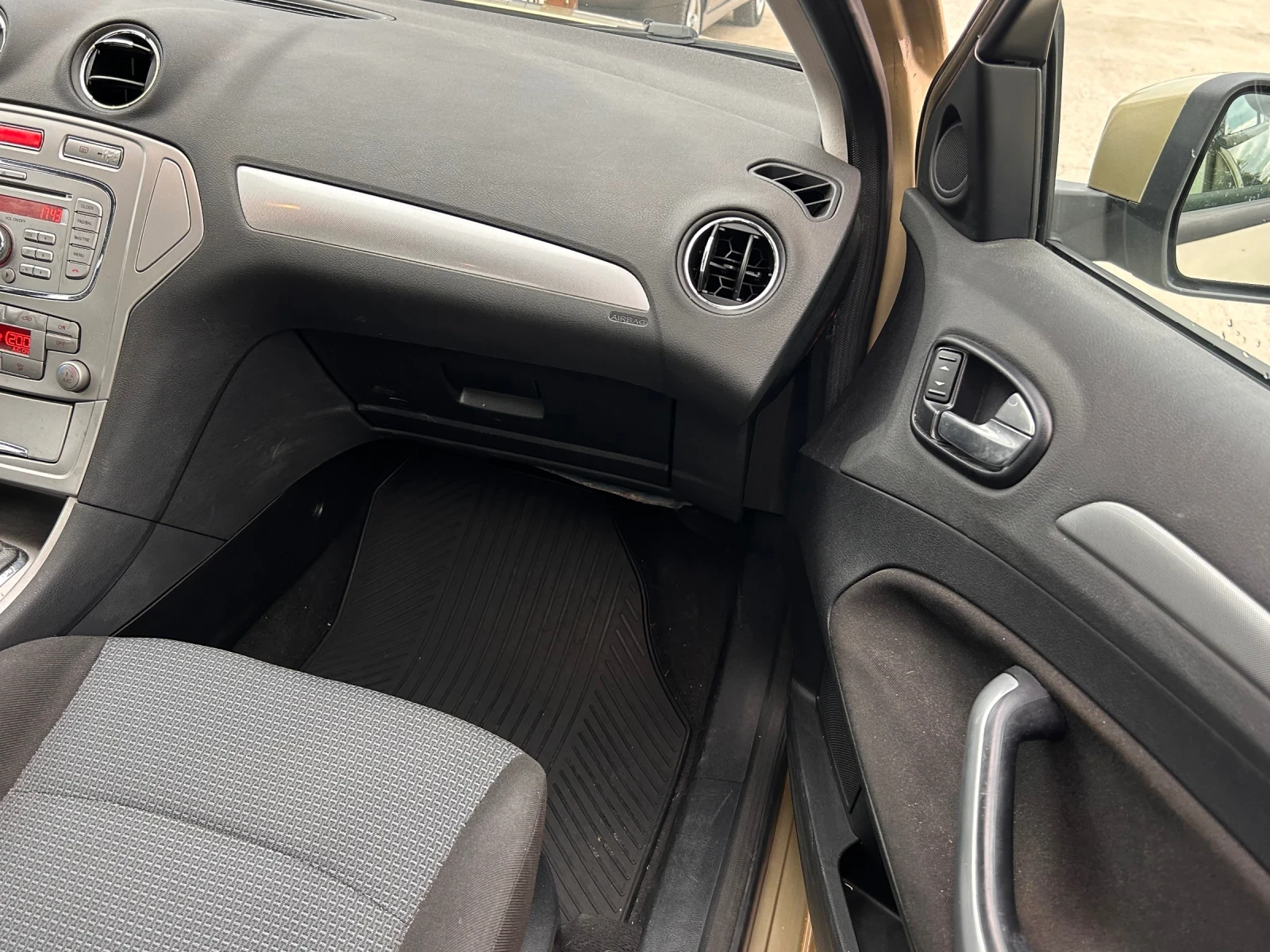Ford Mondeo, снимка 10 - Автомобили и джипове - 56183255