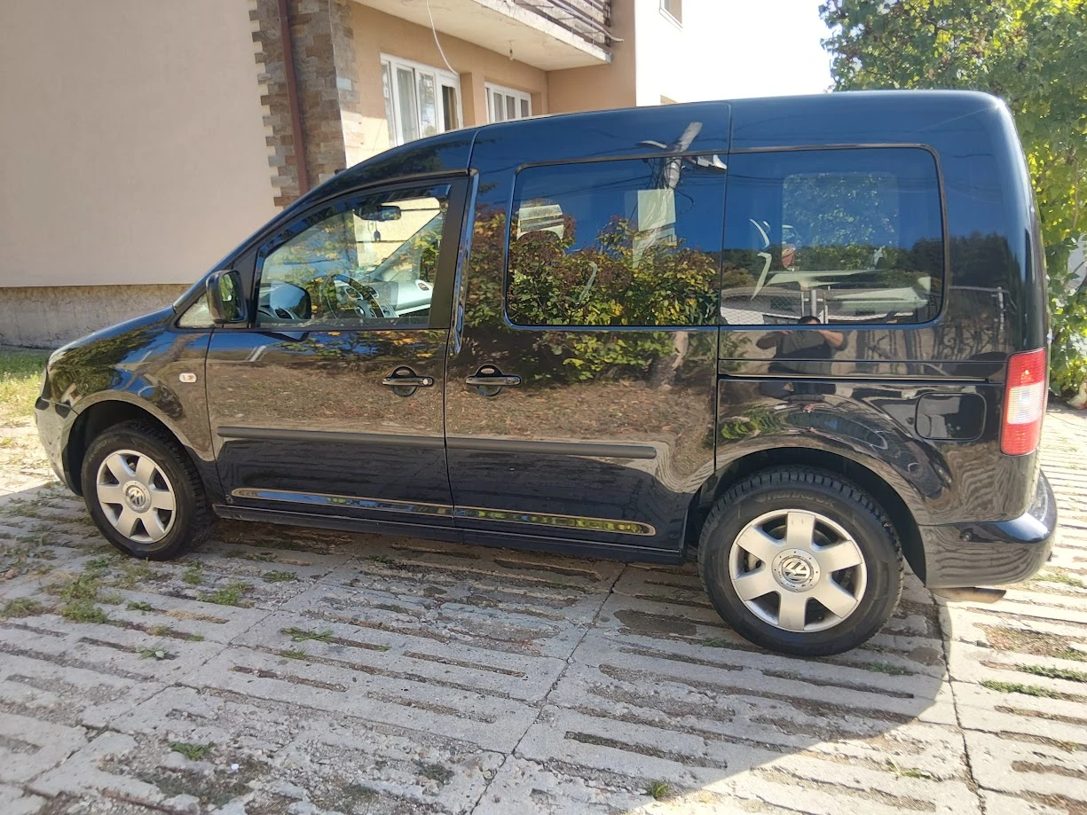 VW Caddy, снимка 4 - Автомобили и джипове - 56408970