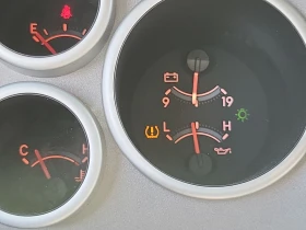 Обява за продажба на Toyota Tundra 5.7 V8* CREW* КОЖА* ШОУРУМ* ПЕРФЕКТЕН ЗА ГАЗ* КАТО ~29 900 лв. - изображение 10