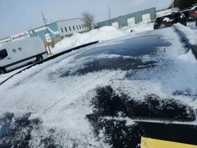 Hyundai Tucson 2.4L 4cyl AWD, снимка 16 - Автомобили и джипове - 53657655