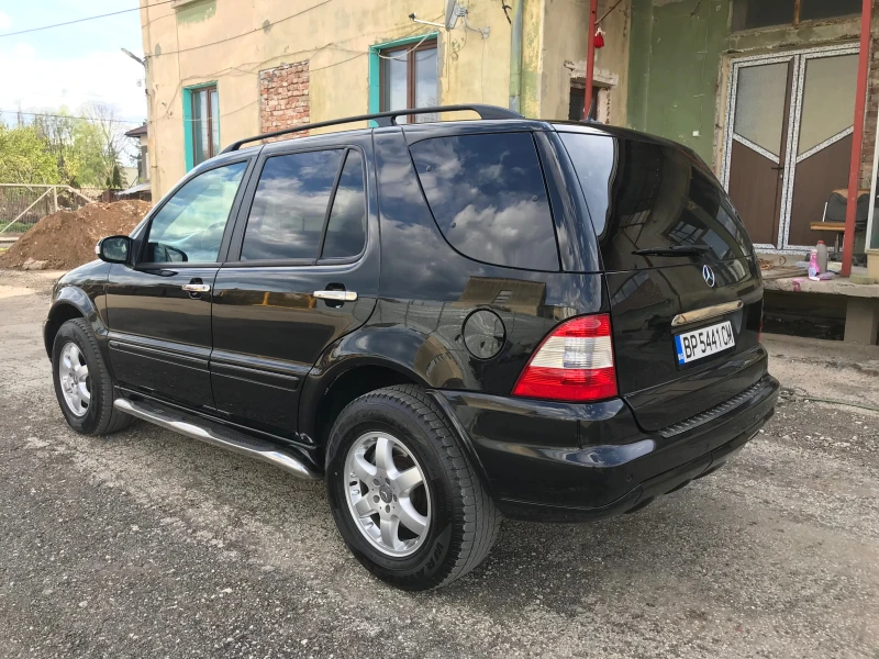 Mercedes-Benz ML 270 с допълнителни екстри, снимка 3 - Автомобили и джипове - 48811704