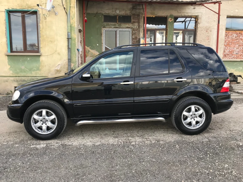 Mercedes-Benz ML 270 с допълнителни екстри, снимка 1 - Автомобили и джипове - 49126114