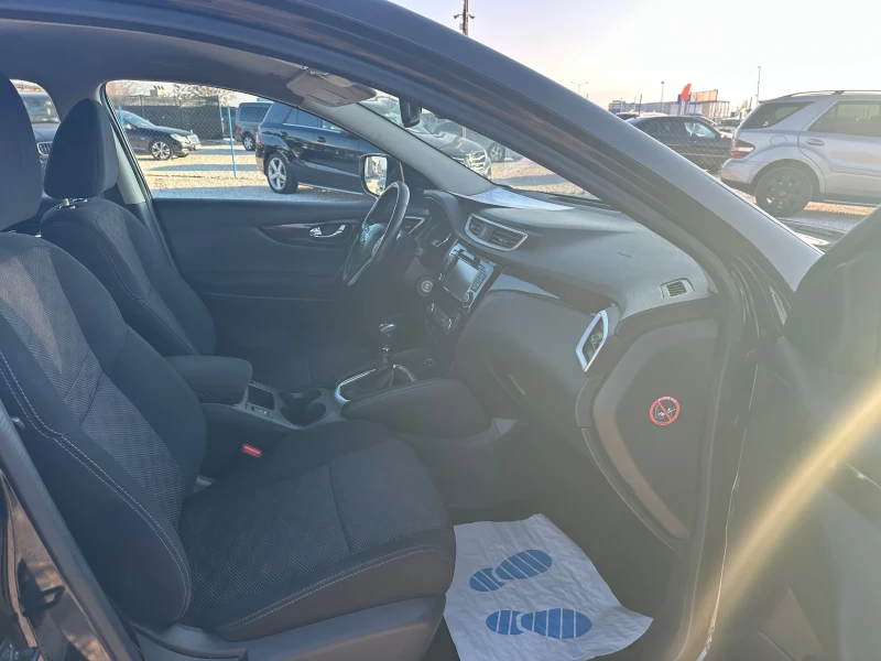 Nissan Qashqai 1.2 TEKNA, NAVI, KAMERA, TОП!, снимка 14 - Автомобили и джипове - 49009035