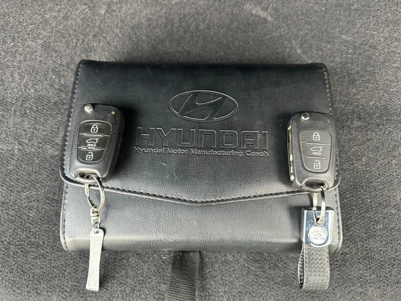 Hyundai IX35 2.0CRDI* 4WD, снимка 17 - Автомобили и джипове - 49907181