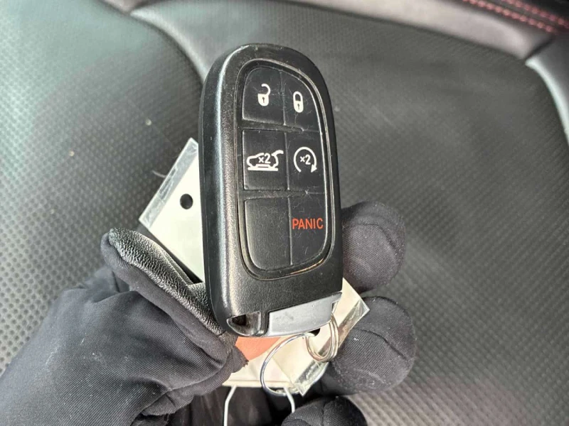 Jeep Cherokee * Trailhawk Elite * CARFAX * ПАНО * KEYLESS * , снимка 11 - Автомобили и джипове - 53599157