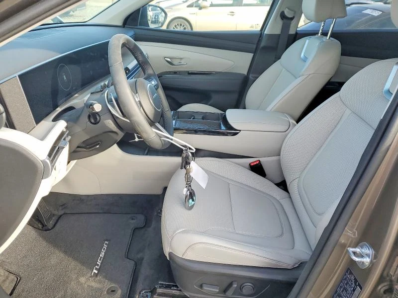 Hyundai Tucson, снимка 7 - Автомобили и джипове - 54576861