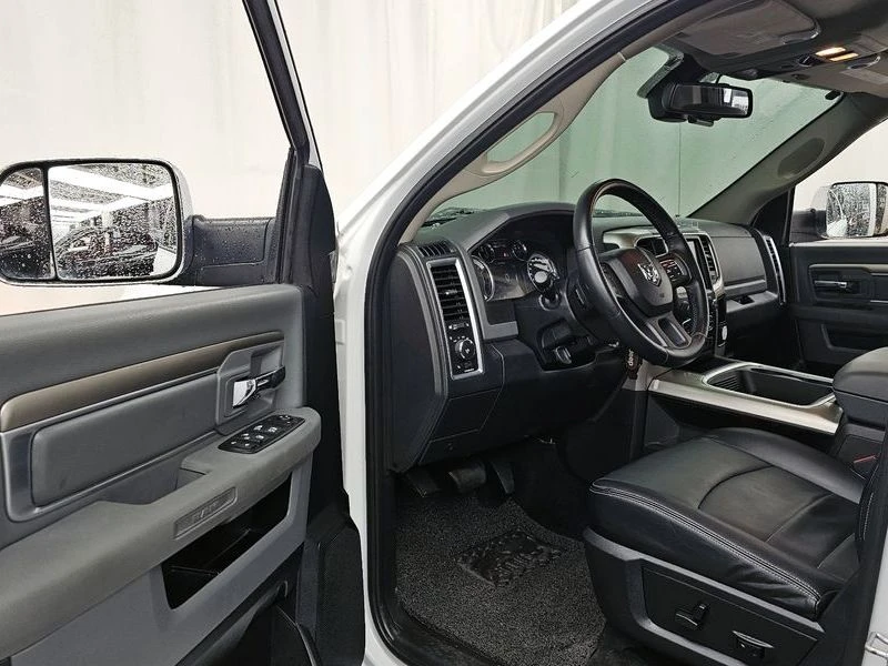 Dodge Ram 5.7 5.7 Automatic, снимка 10 - Автомобили и джипове - 55813067