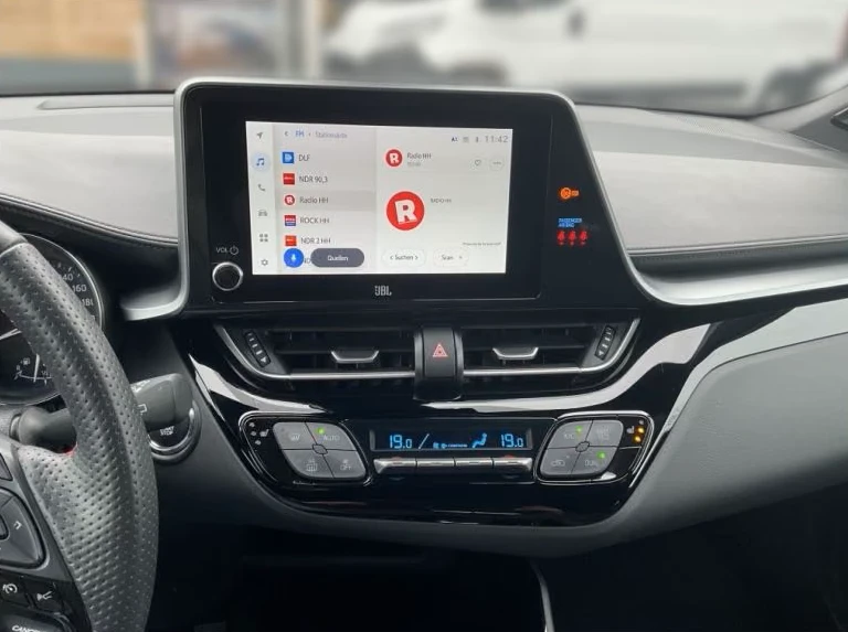 Toyota C-HR 2.0 HYBRID* GR SPORT* BLACK EDITION* JBL* DISTR* K, снимка 6 - Автомобили и джипове - 56069058