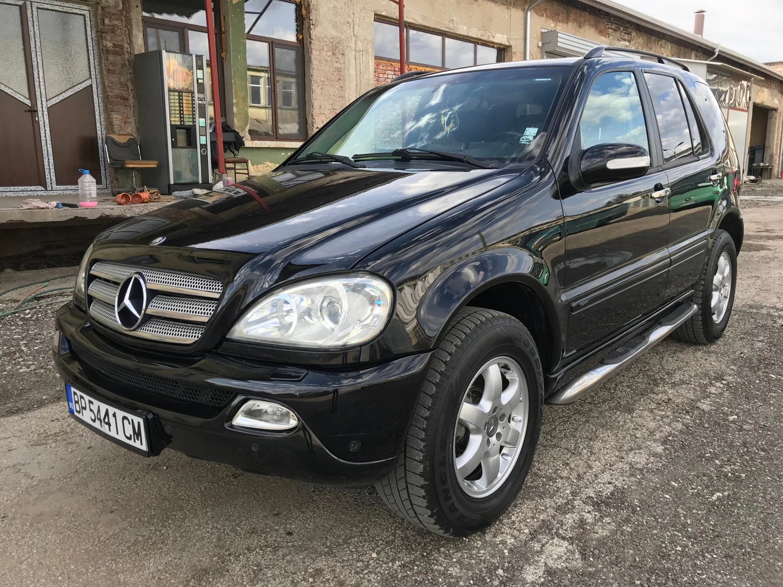 Mercedes-Benz ML 270 с допълнителни екстри | Mobile.bg — изображение 1