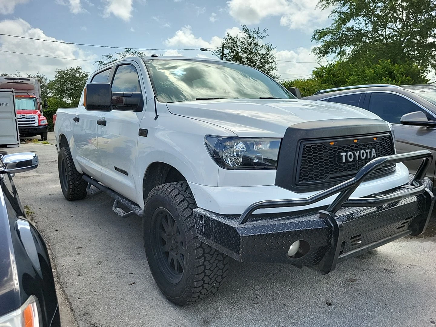 Toyota Tundra 5.7 V8* CREW* КОЖА* ШОУРУМ* ПЕРФЕКТЕН ЗА ГАЗ* КАТО - изображение 2