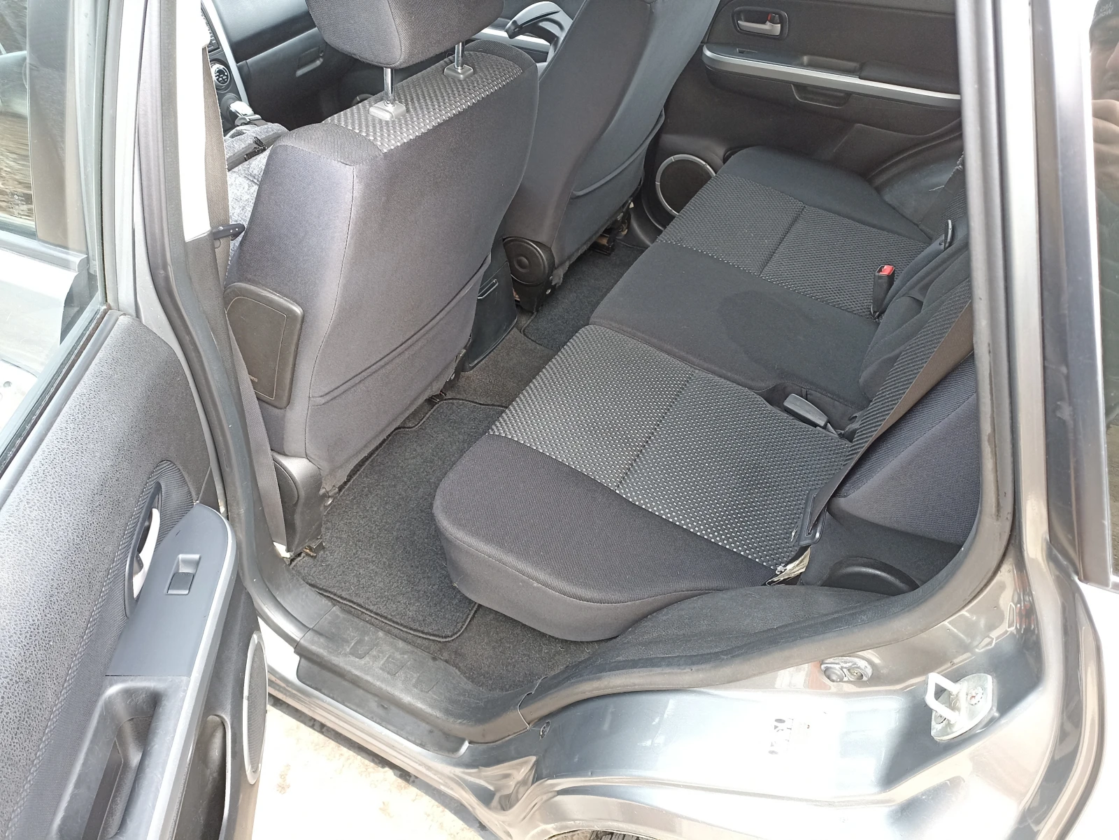 Suzuki Grand vitara 2.0 - изображение 9