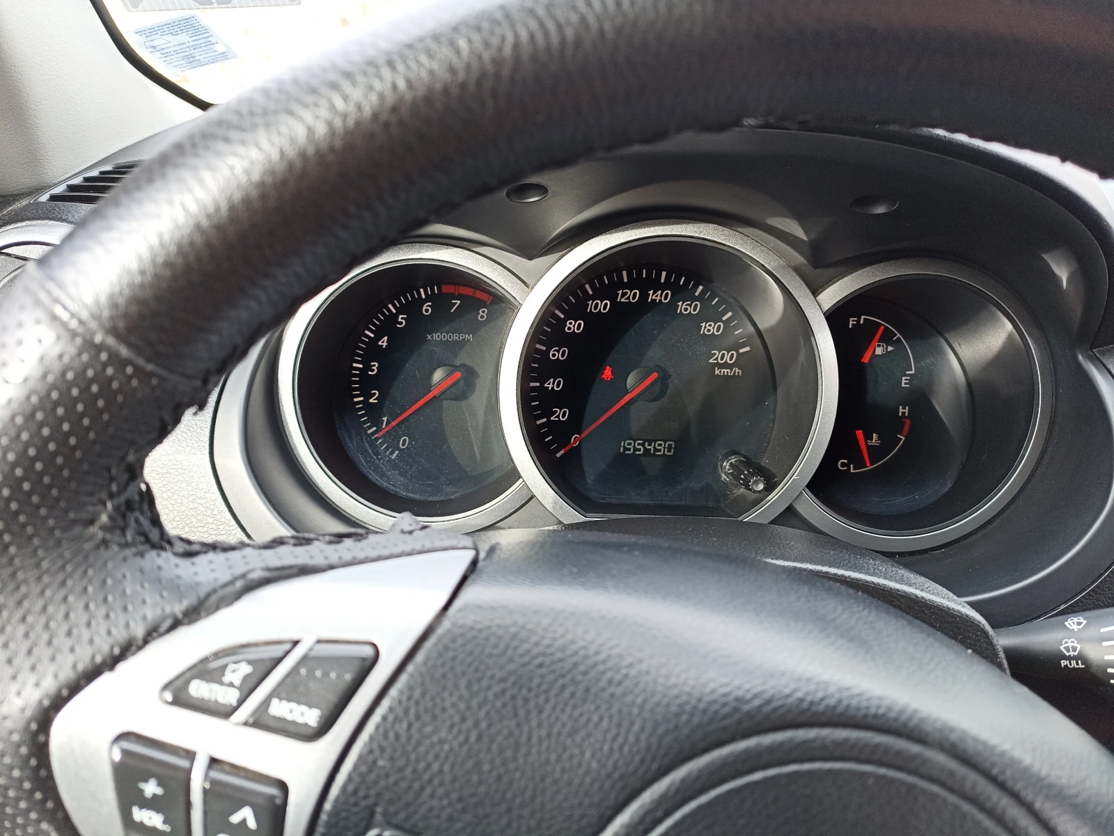 Suzuki Grand vitara 2.0 - изображение 6