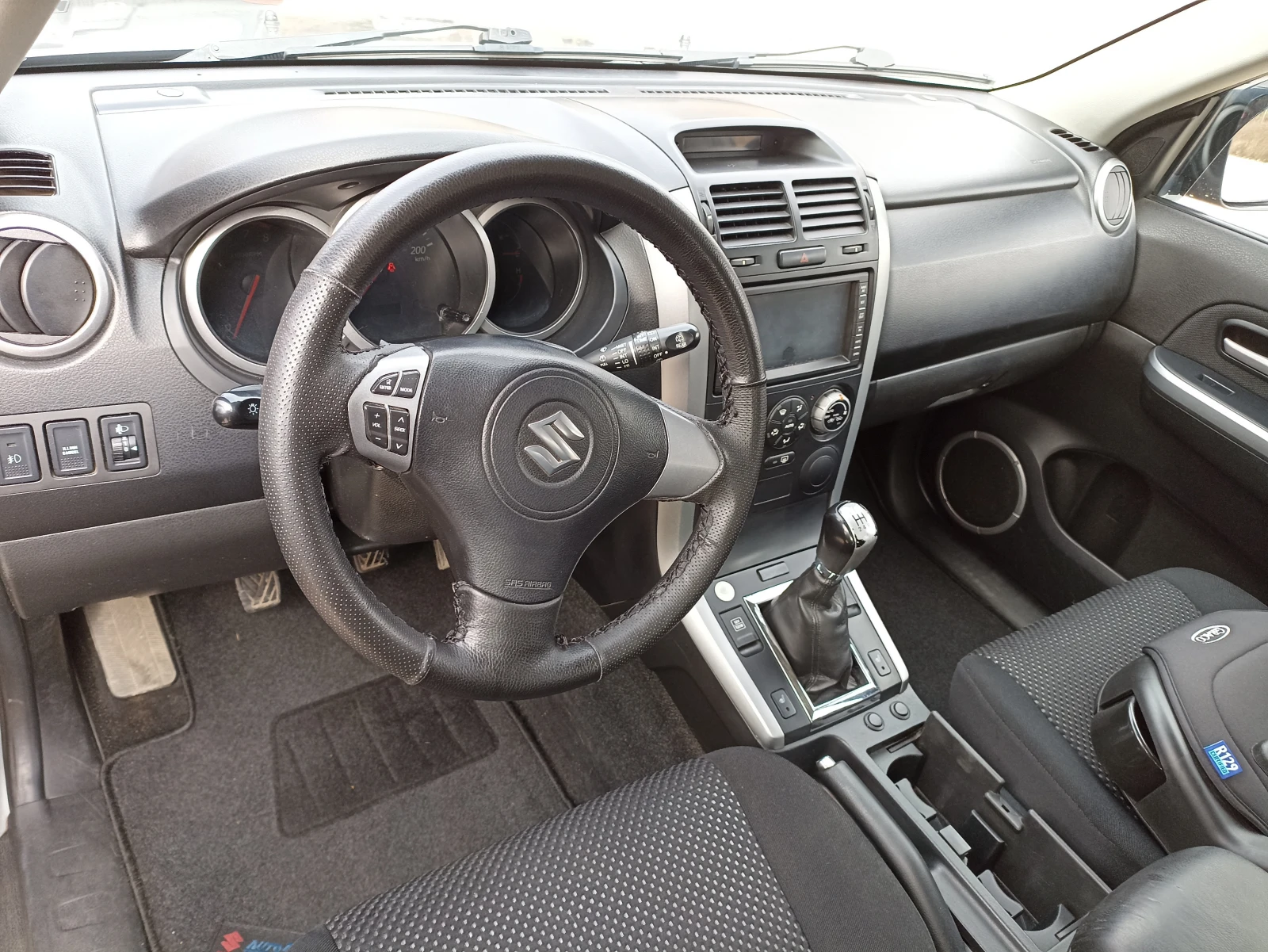Suzuki Grand vitara 2.0 - изображение 5