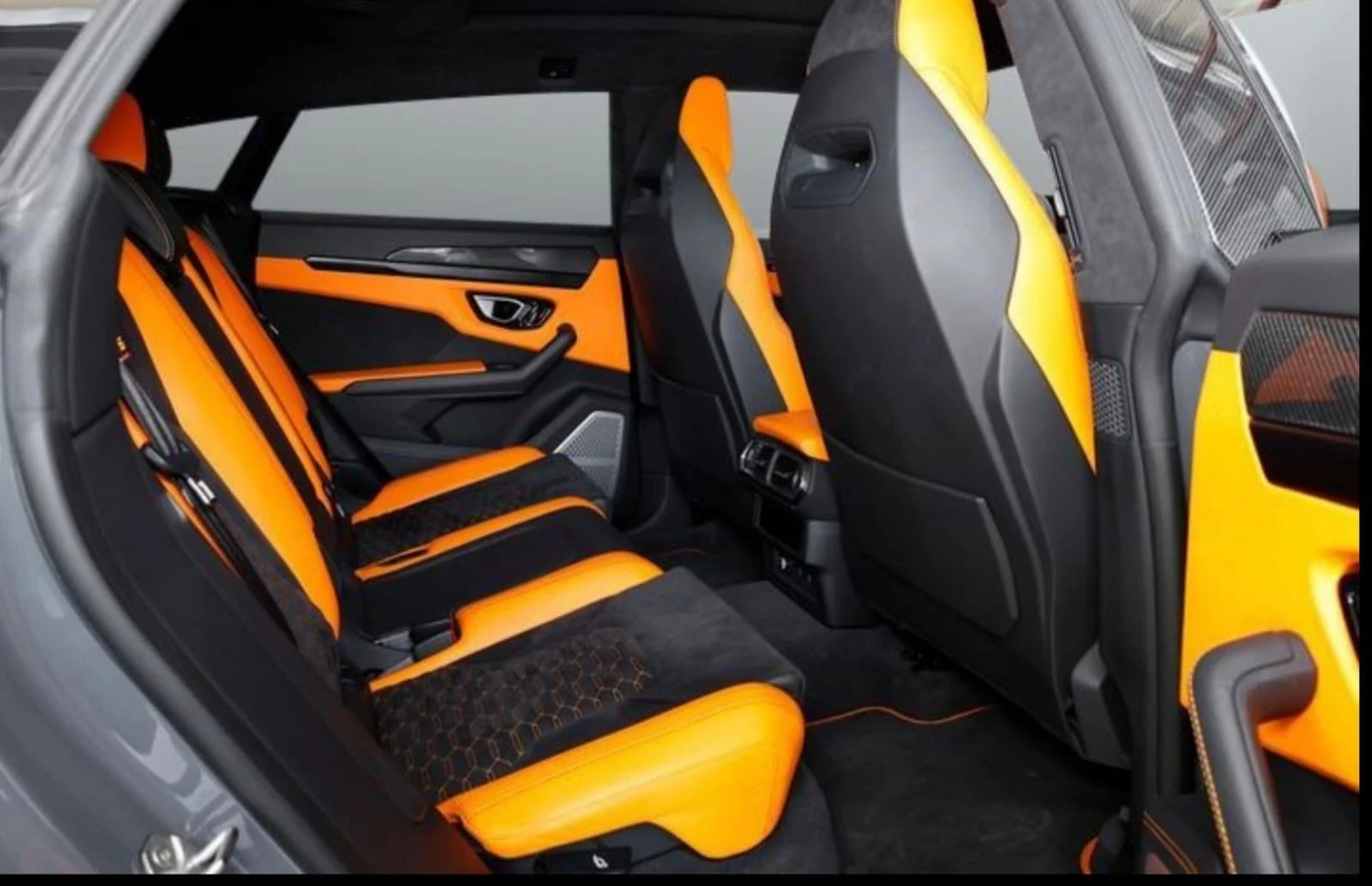 Lamborghini Urus  - изображение 6