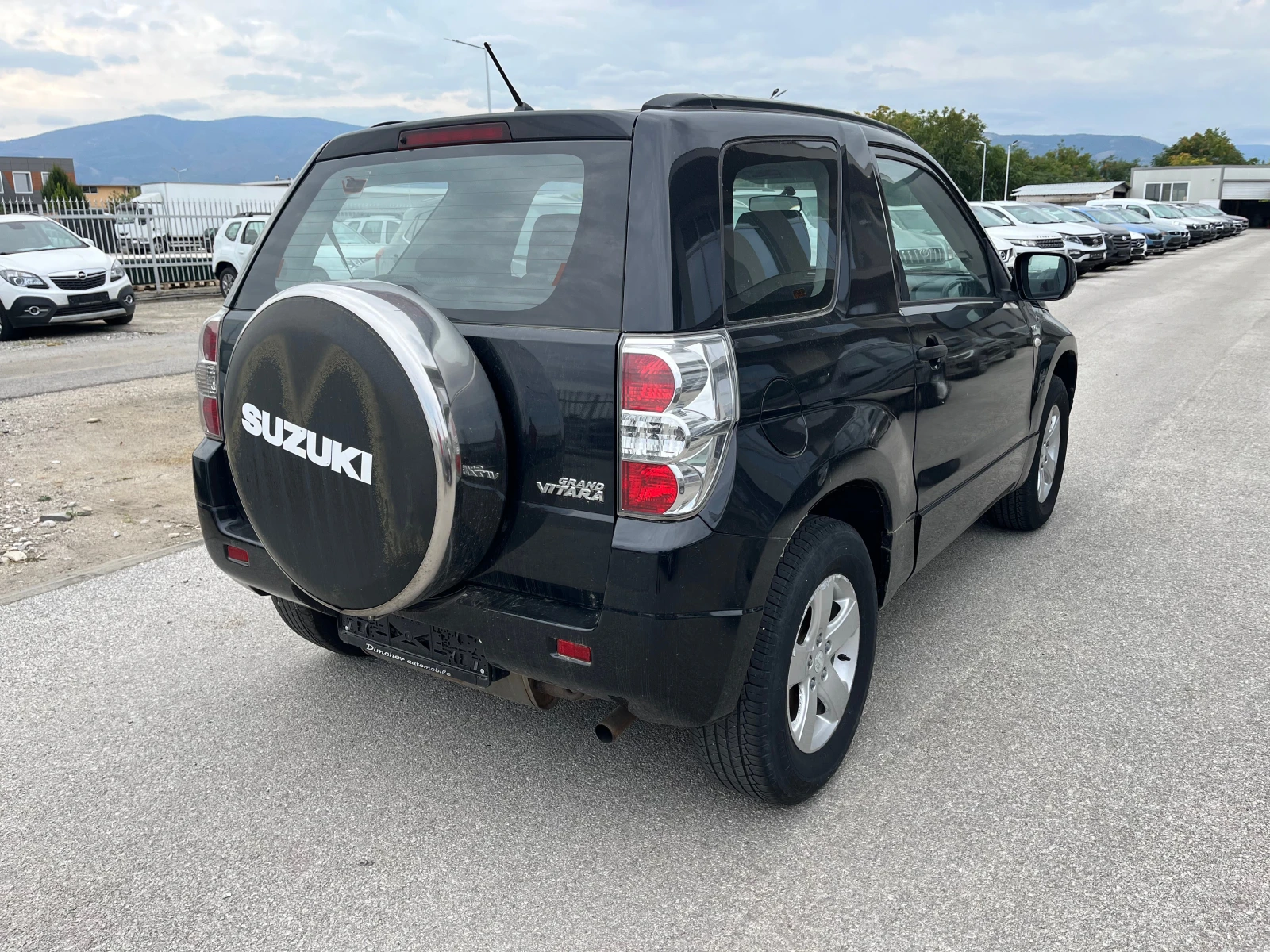 Suzuki Grand vitara 4x4 1.6 i 106k.c - изображение 6