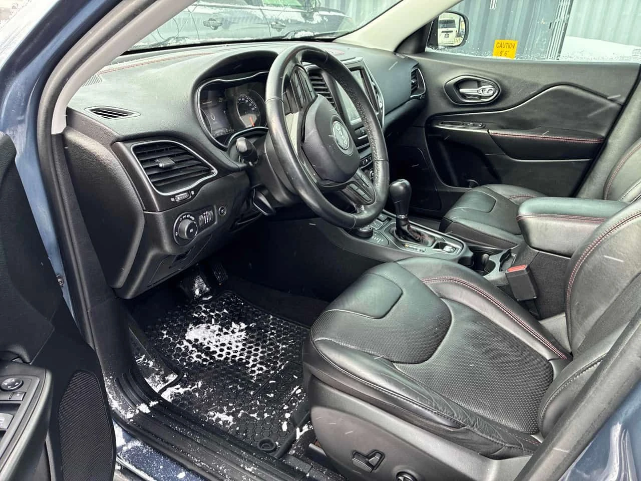 Jeep Cherokee * Trailhawk Elite * CARFAX * ПАНО * KEYLESS *  - изображение 5