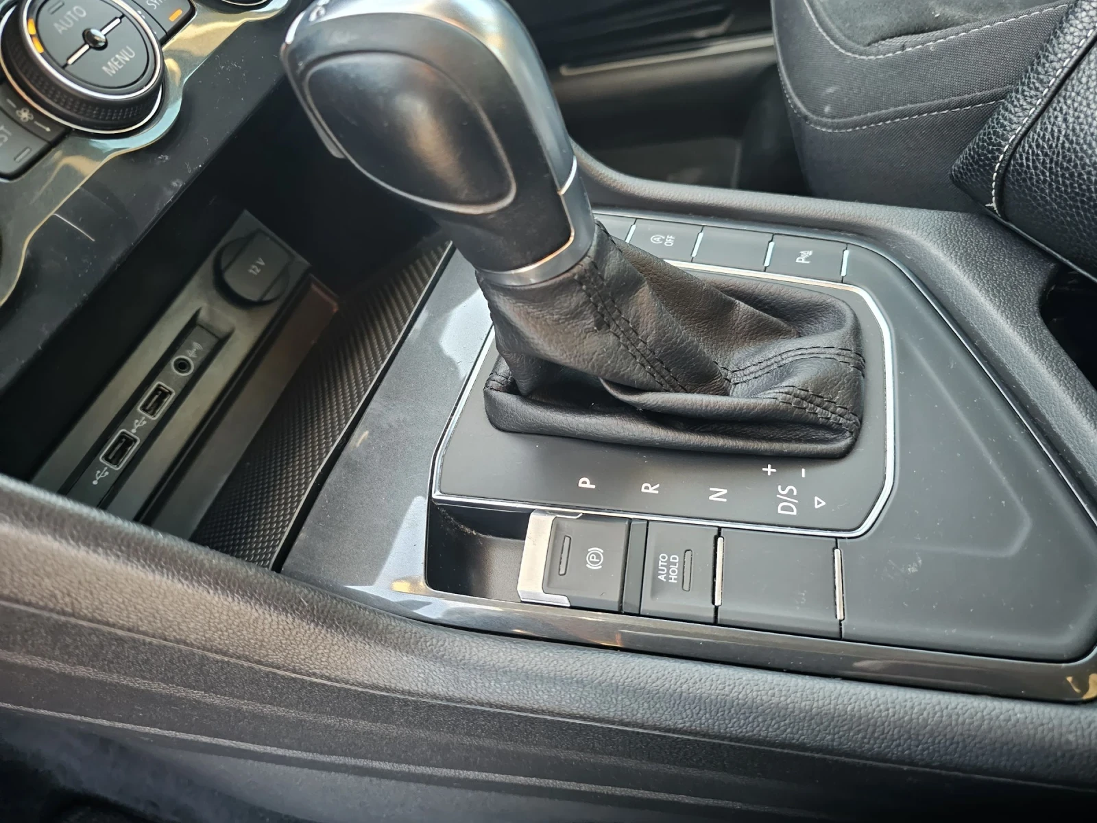 VW Tiguan FullLed 4motion Virtual Евро6B, снимка 17 - Автомобили и джипове - 53865585