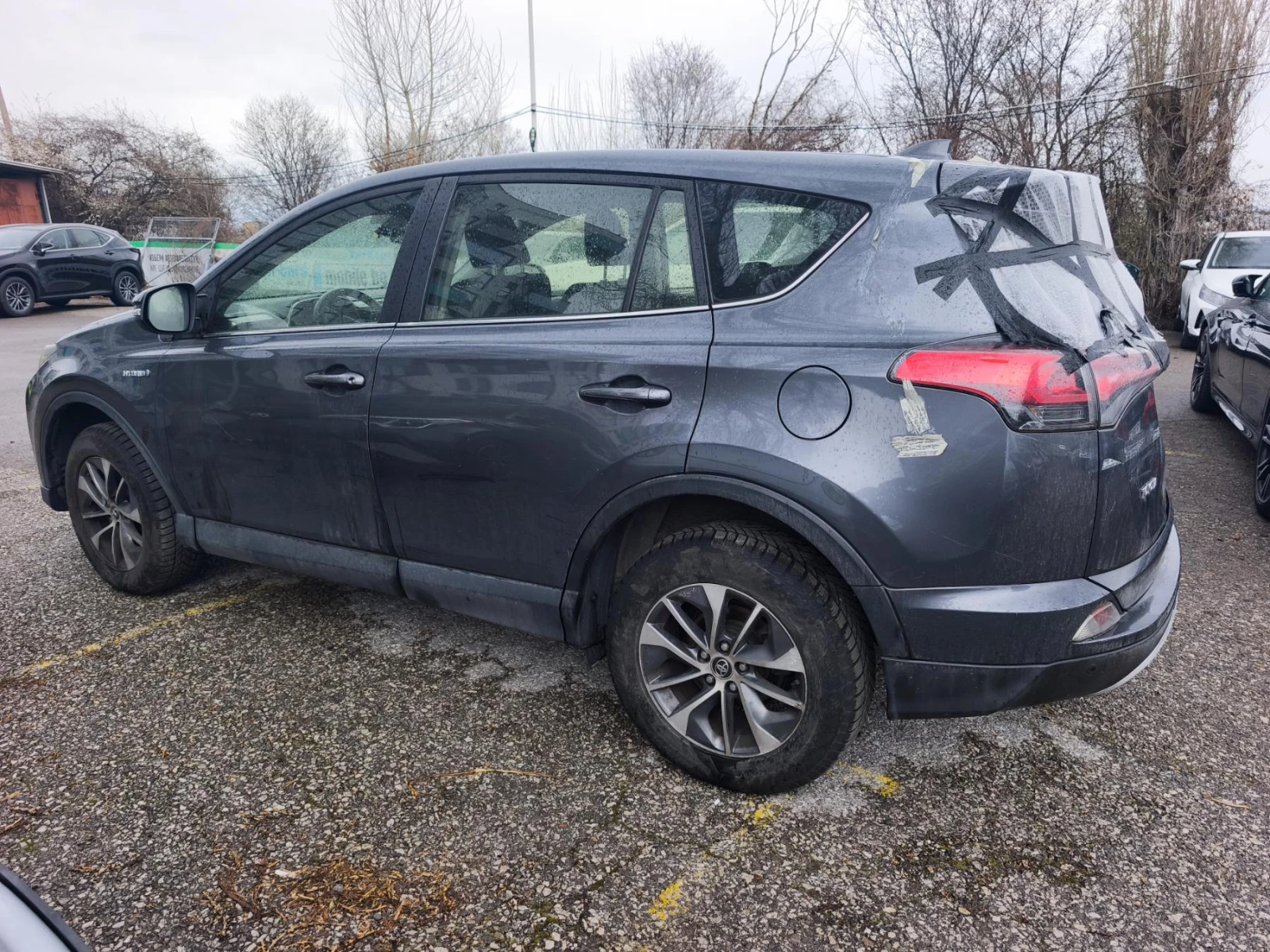 Toyota Rav4 2.5 Hybrid, снимка 3 - Автомобили и джипове - 53960116