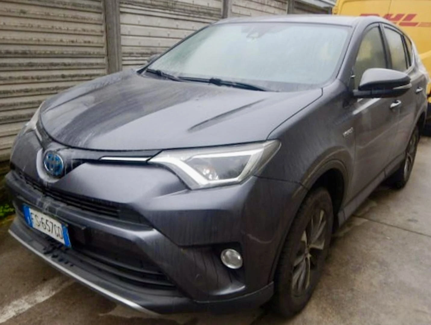 Toyota Rav4 2.5 Hybrid, снимка 6 - Автомобили и джипове - 53960116