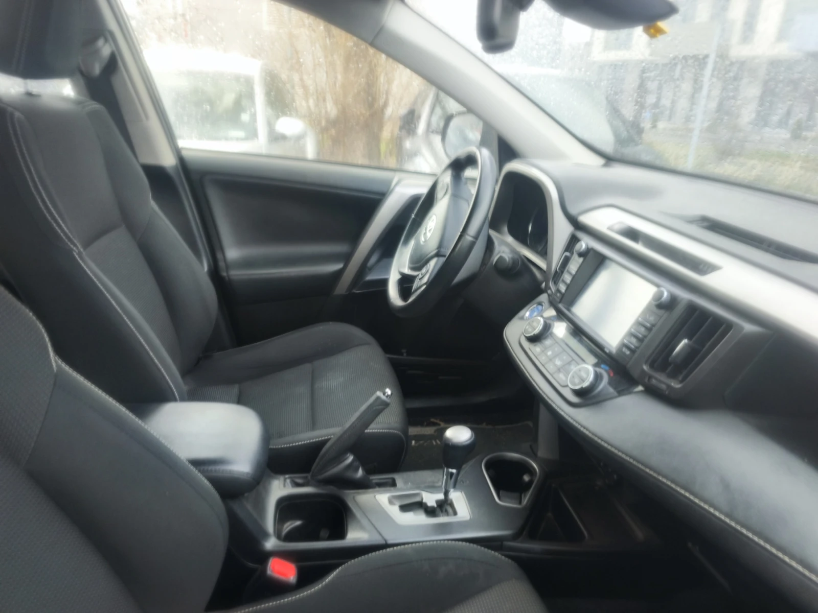 Toyota Rav4 2.5 Hybrid, снимка 5 - Автомобили и джипове - 53960116