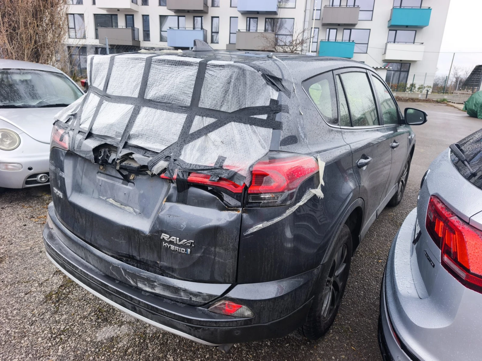 Toyota Rav4 2.5 Hybrid, снимка 4 - Автомобили и джипове - 53960116