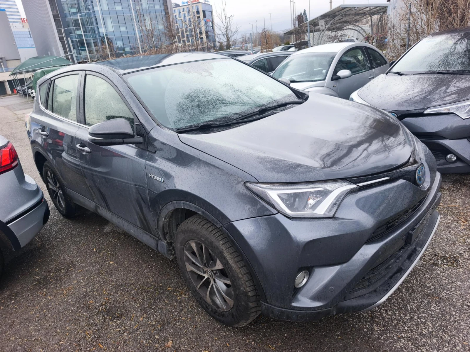 Toyota Rav4 2.5 Hybrid, снимка 2 - Автомобили и джипове - 53960116