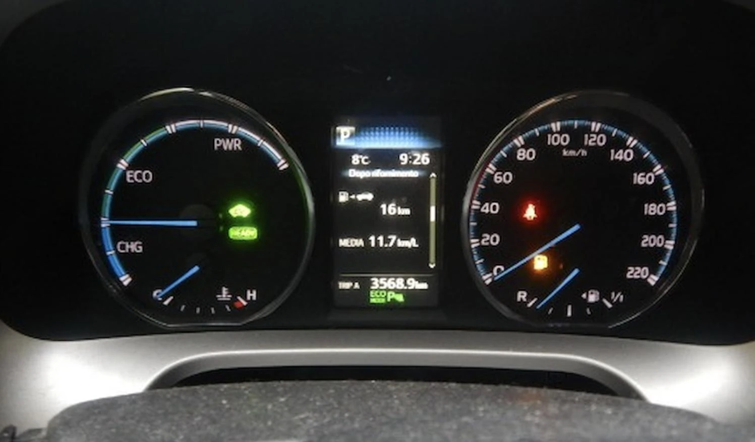 Toyota Rav4 2.5 Hybrid, снимка 11 - Автомобили и джипове - 53960116