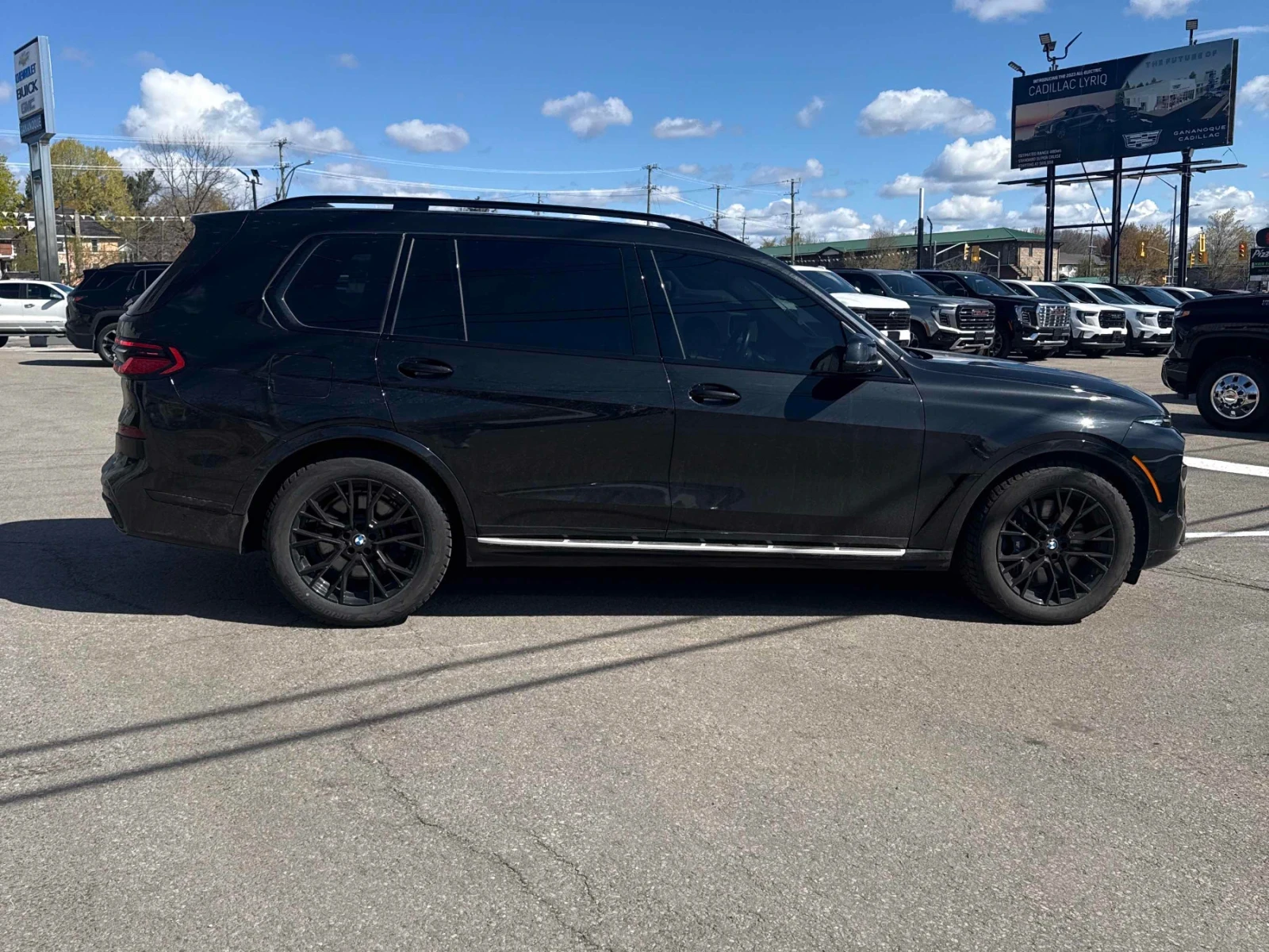 BMW X7 CARFAX * АВТОКРЕДИТ * ПРОГНОЗНА ЦЕНА ДО БГ, снимка 3 - Автомобили и джипове - 54488953