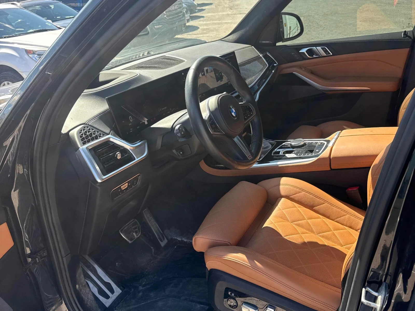 BMW X7 CARFAX * АВТОКРЕДИТ * ПРОГНОЗНА ЦЕНА ДО БГ, снимка 6 - Автомобили и джипове - 54488953