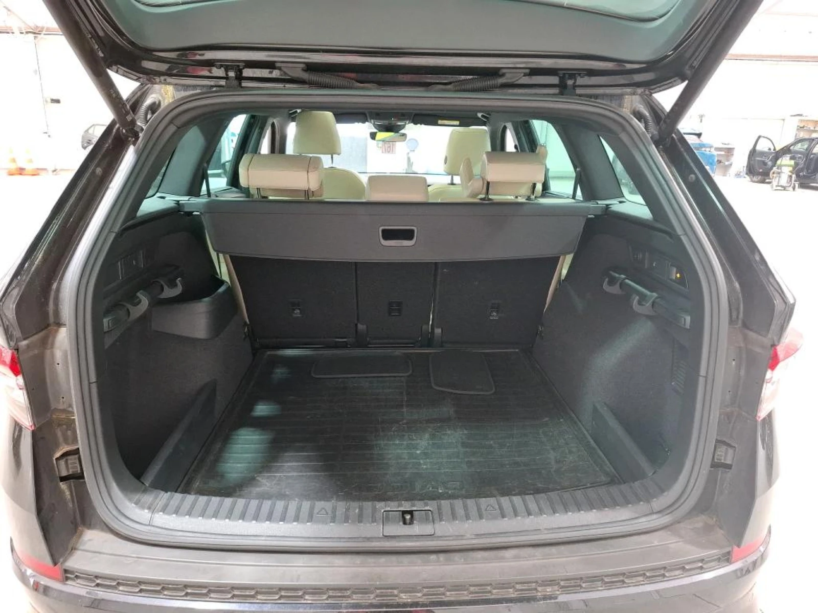 Skoda Kodiaq 2.0 TDI L&K 4x4 Face Pano 360 Matrix | Mobile.bg � ����������� 5