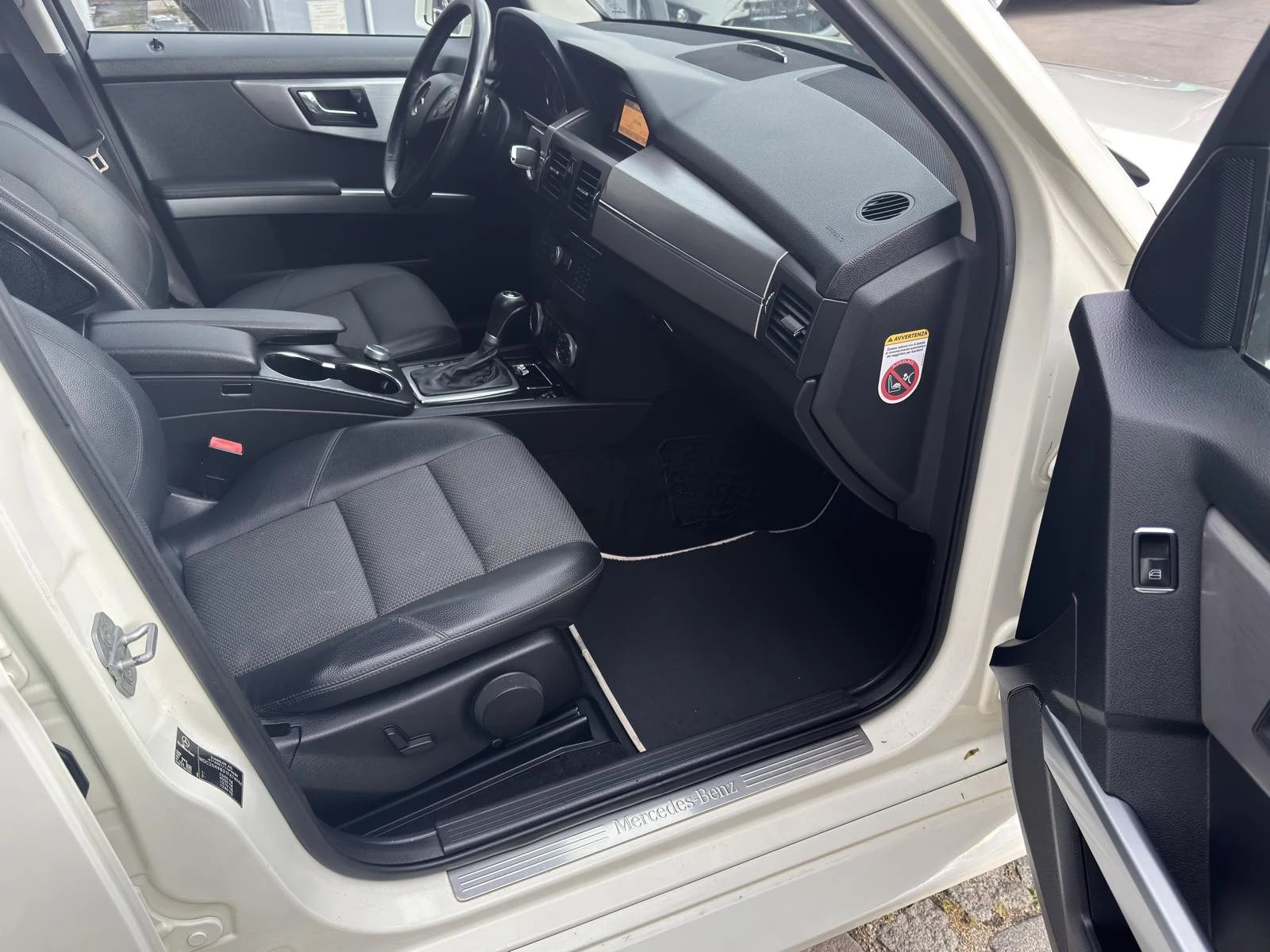 Mercedes-Benz GLK 320 cdi, снимка 13 - Автомобили и джипове - 55289937