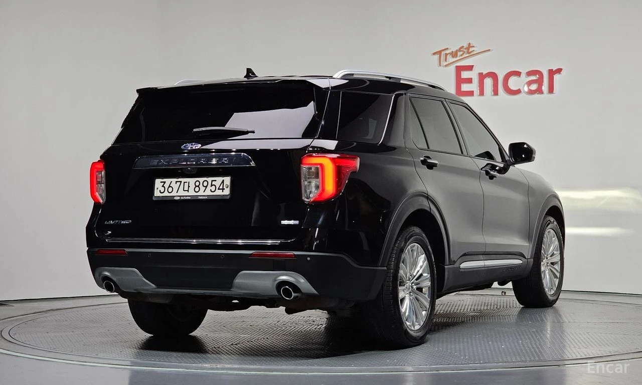 Ford Explorer 2.3 LIMITED 4x4* DISTRONIC* 360* ПОДГРЕВ* ОБДУХ* , снимка 3 - Автомобили и джипове - 55538888