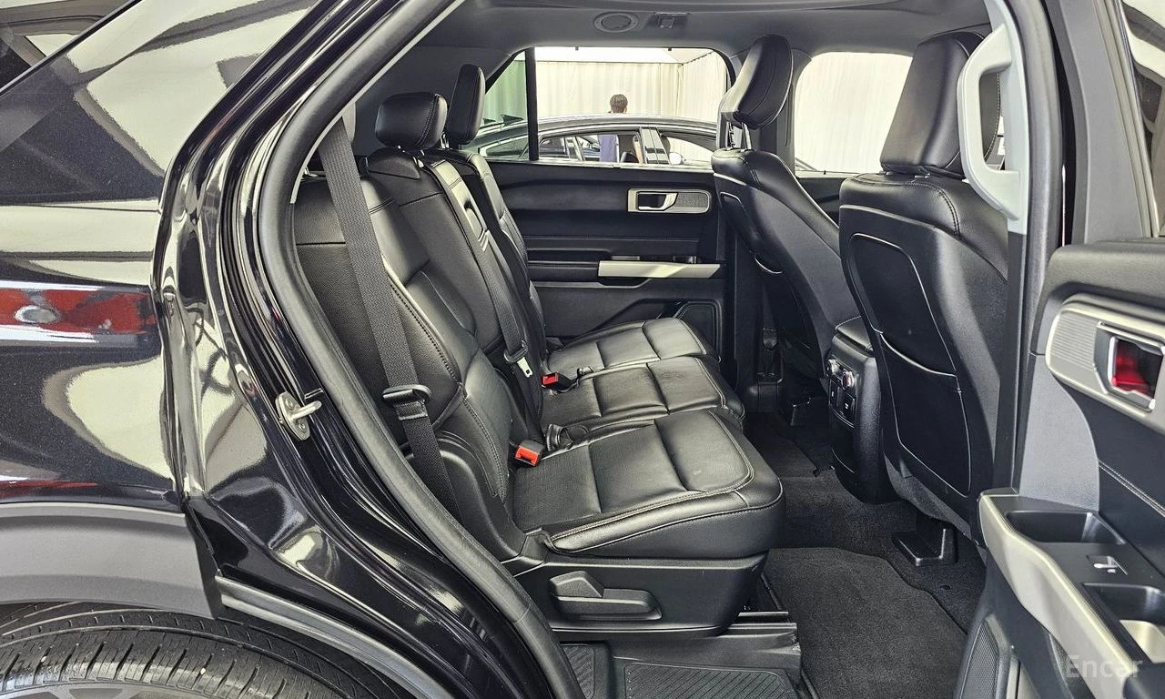 Ford Explorer 2.3 LIMITED 4x4* DISTRONIC* 360* ПОДГРЕВ* ОБДУХ* , снимка 13 - Автомобили и джипове - 55538888