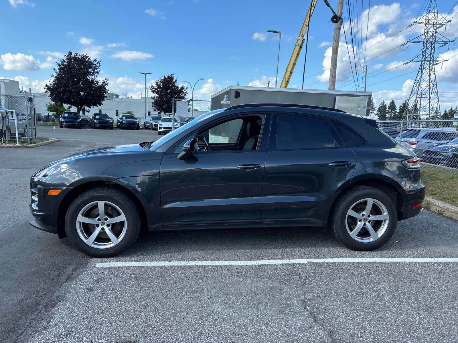 Porsche Macan * AWD * CARFAX * ОПЦИЯ ЗА ФИНАНСИРАНЕ, снимка 2 - Автомобили и джипове - 56114102