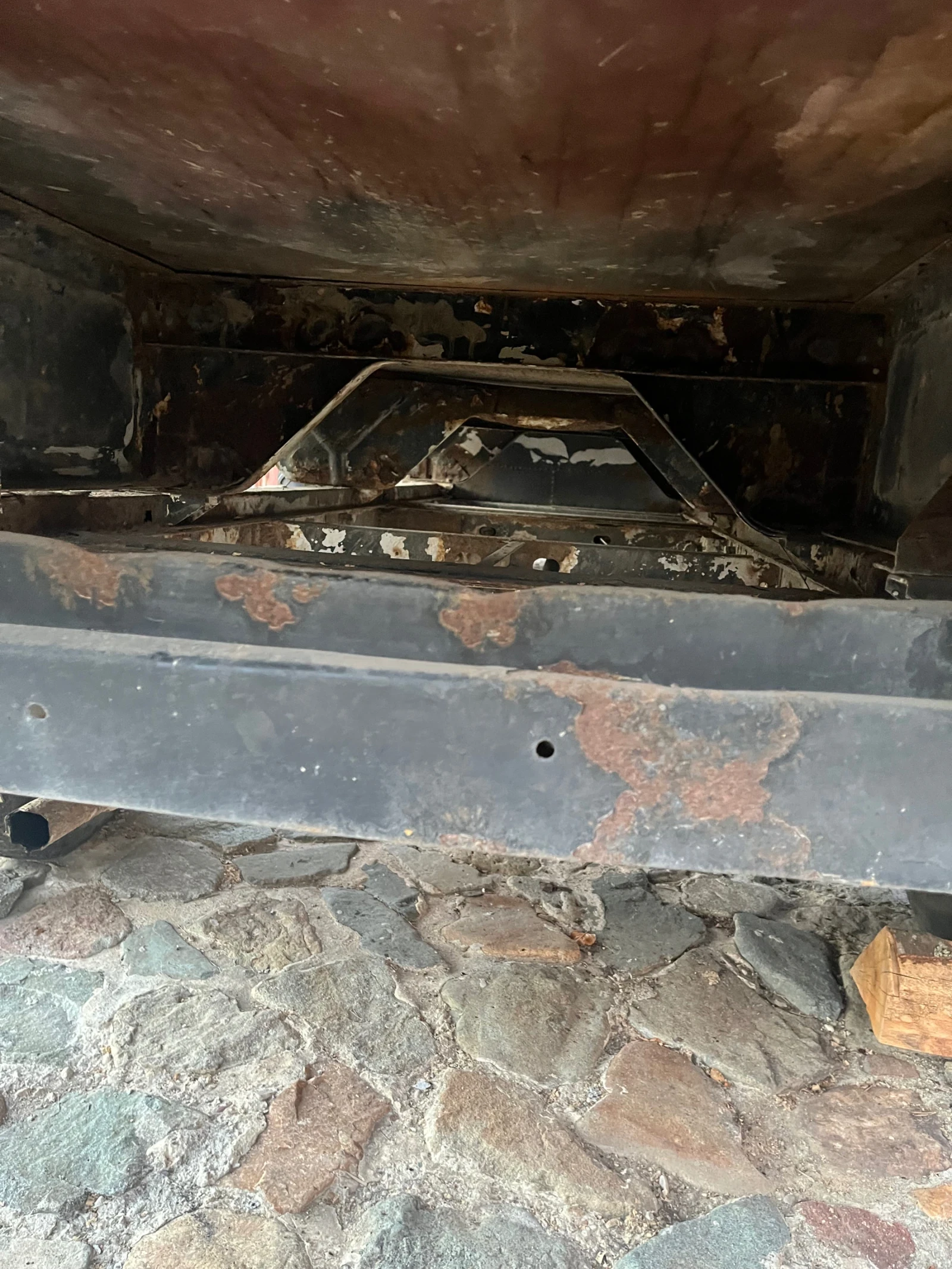 Mercedes-Benz 310 Бордово - изображение 6