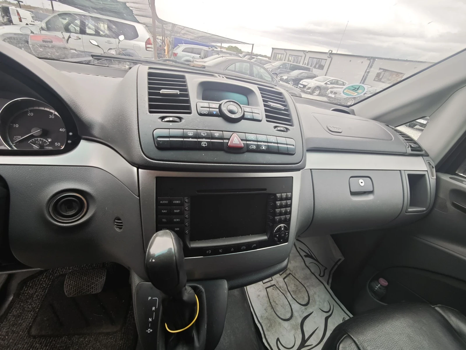 Mercedes-Benz Vito 3.0cdi, снимка 12 - Бусове и автобуси - 56238562