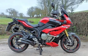     BMW S 1000XR