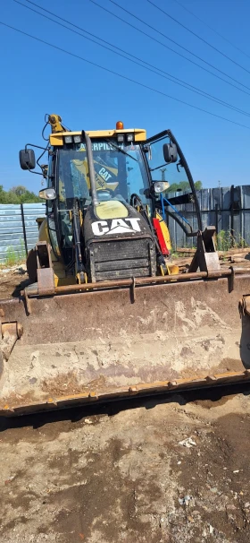      Caterpillar 432E